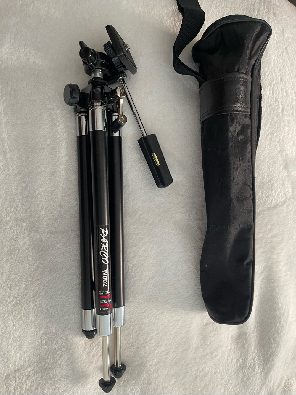 Black Camera Tripod with Carry Case - Lightweight Photo & Video Support